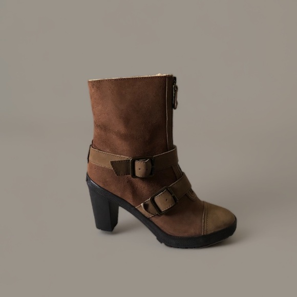 Juicy Couture Double Strap Boots - Picture 2 of 4